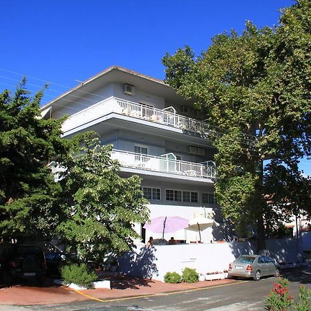 Galanis Studios And Apartments Platamonas Exterior photo